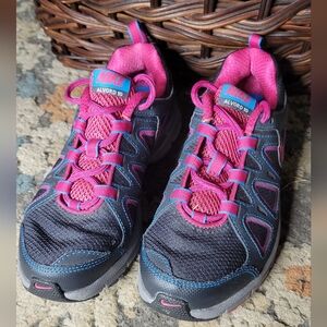 Nike Alvord 10, women's size 6